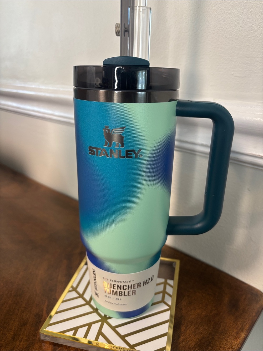 Stanley Quencher H2O Tumbler- 30 oz - Picture 2 of 10